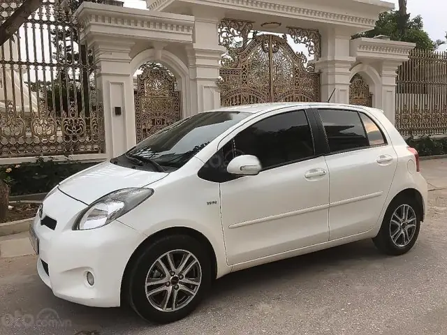 Bán Toyota Yaris 2013