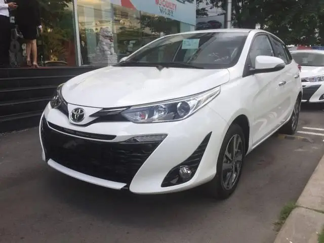 Bán Toyota Yaris 2018