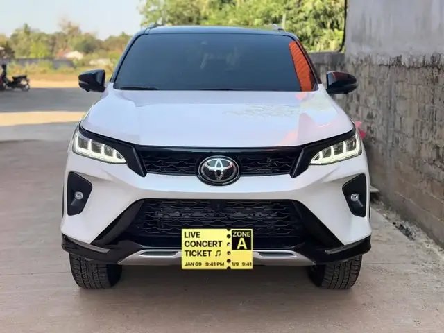 Bán Xe Toyota Fortuner
