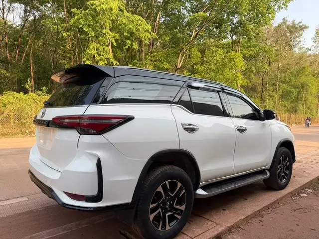 Bán Xe Toyota Fortuner