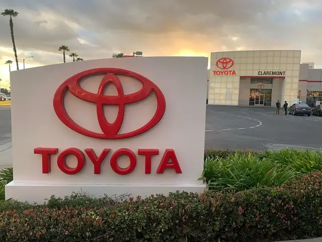 Claremont Toyota Hours