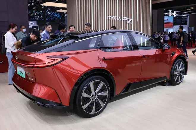 Cuv Cua Toyota