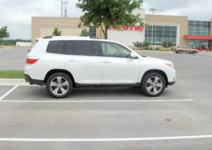 Đánh Giá Xe Toyota Highlander 2011 Đánh Giá Xe Toyota Highlander 2011