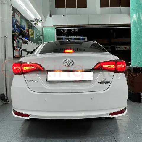 Đèn Hậu Toyota Vios