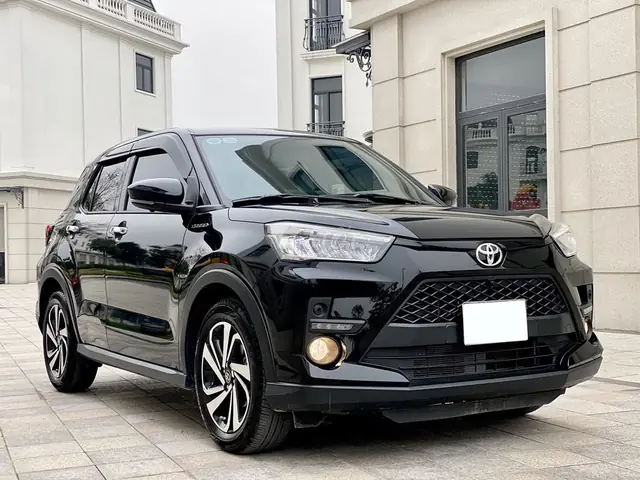 Giá Toyota Rise