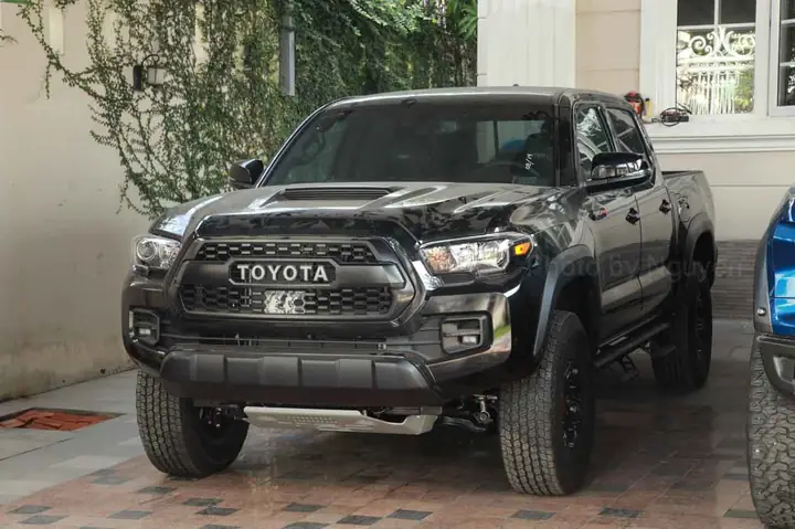Giá Toyota Tacoma Tại Việt Nam