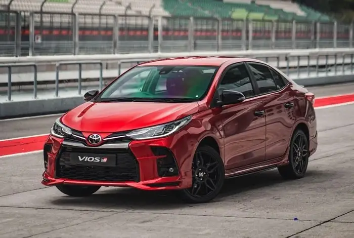 Giá Xe Lăn Bánh Toyota Vios
