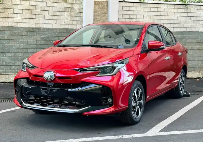 Giá Xe Lăn Bánh Toyota Vios