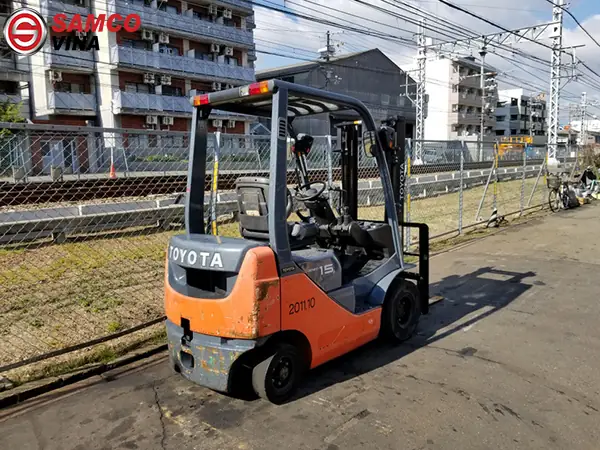 Giá Xe Nâng Toyota 1.5 Tấn