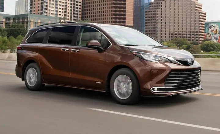 Giá Xe Ô Tô Toyota Sienna