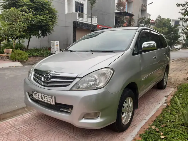 Giá Xe Toyota 7 Chỗ Cũ