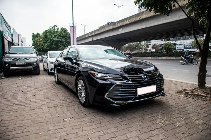 Gia Xe Toyota Avalon