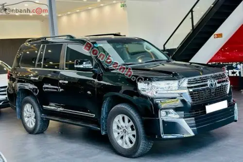 Giá Xe Toyota Land Cruiser 2017