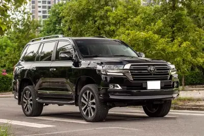 Giá Xe Toyota Land Cruiser Cũ