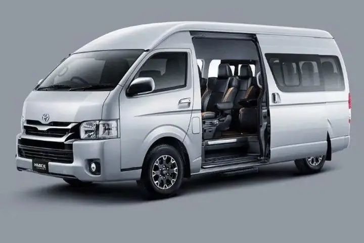 Harga Minibus Toyota