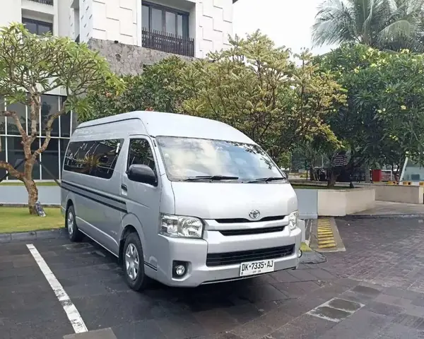 Harga Minibus Toyota