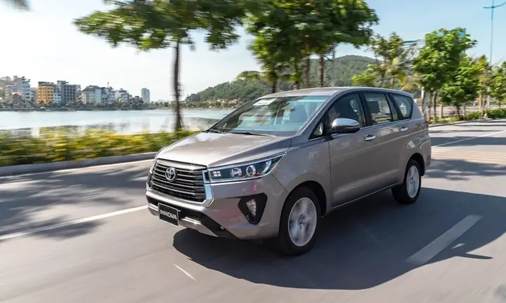 Harga Toyota Innova