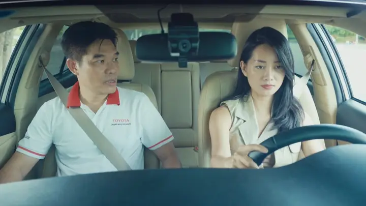Lái Xe An Toàn Toyota