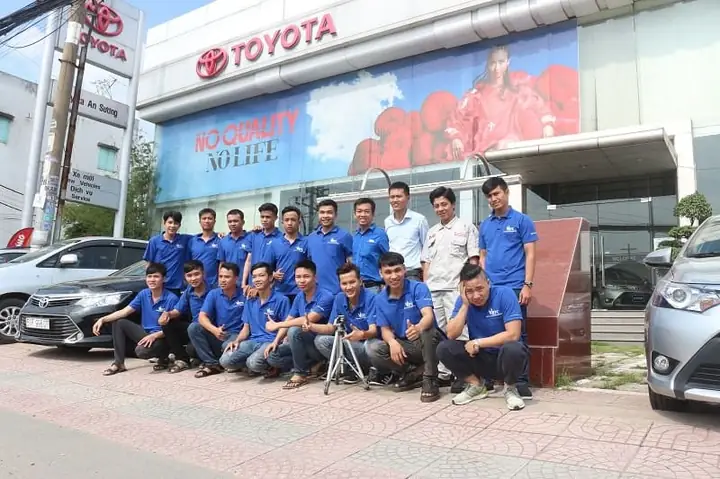 Lương Cố Vấn Dịch Vụ Toyota