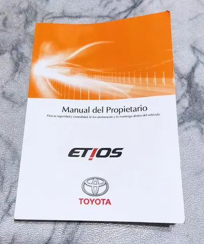 Manual Usuario Toyota Etios 2017 Manual Usuario Toyota Etios 2017