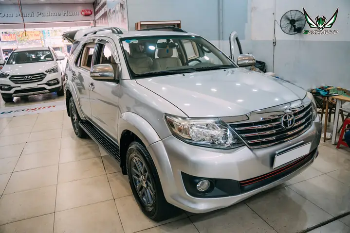 Mau Xe Toyota Fortuner 2015