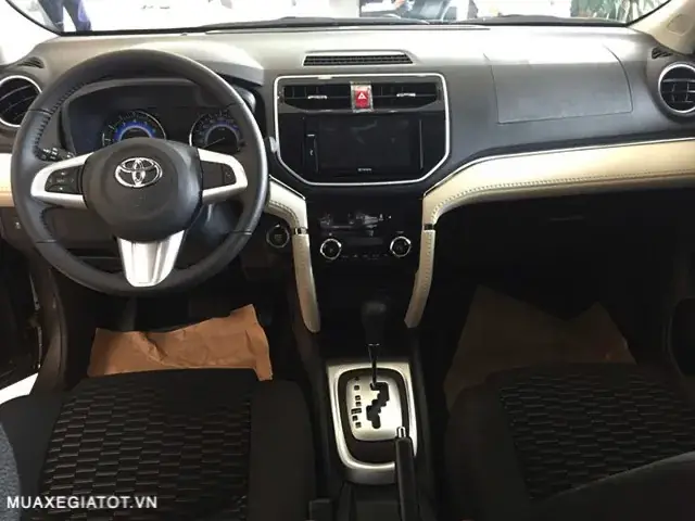 Mitsubishi Xpander Hay Toyota Rush