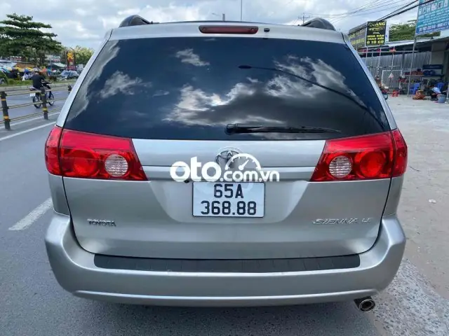 Mua Ban Toyota Sienna 2006