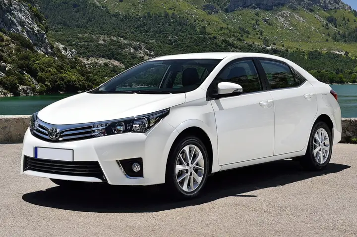 Mua Xe Toyota Altis 2014