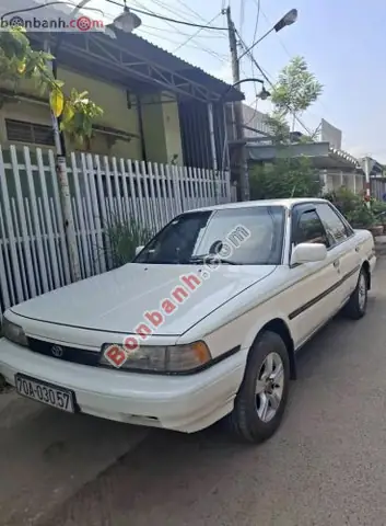 Mua Xe Toyota Camry 1989