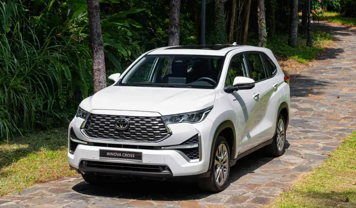 Mua Xe Toyota Innova Trả Góp