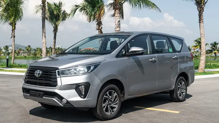 Mua Xe Toyota Innova Trả Góp