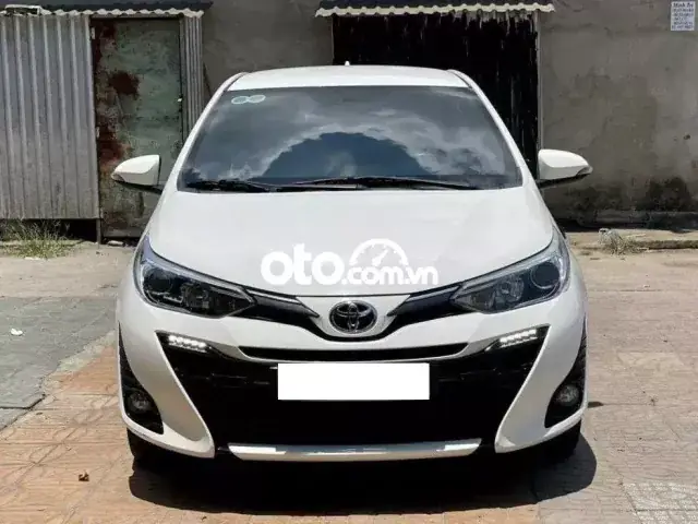 Mua Xe Toyota Yaris 2018