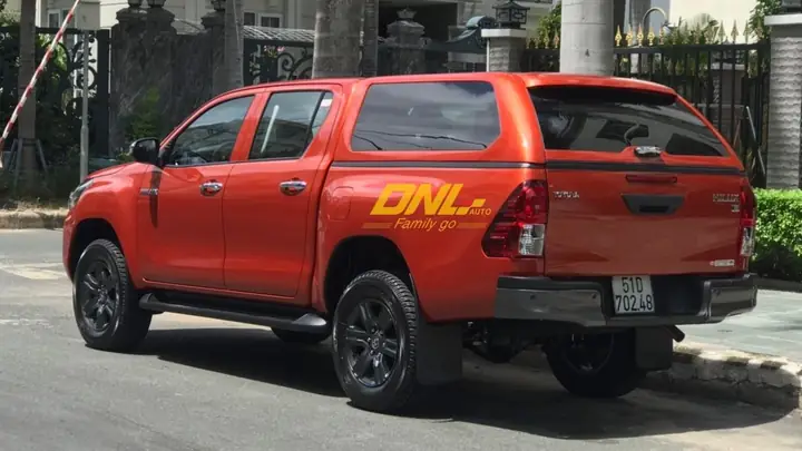 Nắp Van Xe Toyota Hilux