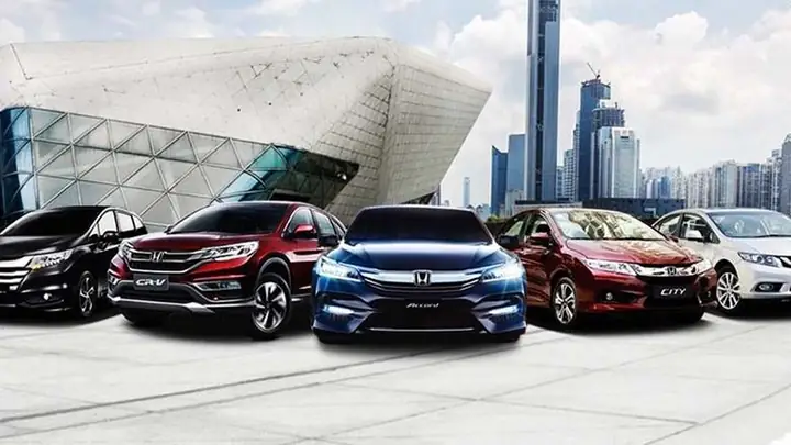 Nên Mua Xe Toyota Hay Honda