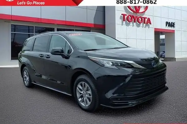 New Toyota Sienna In Clinton