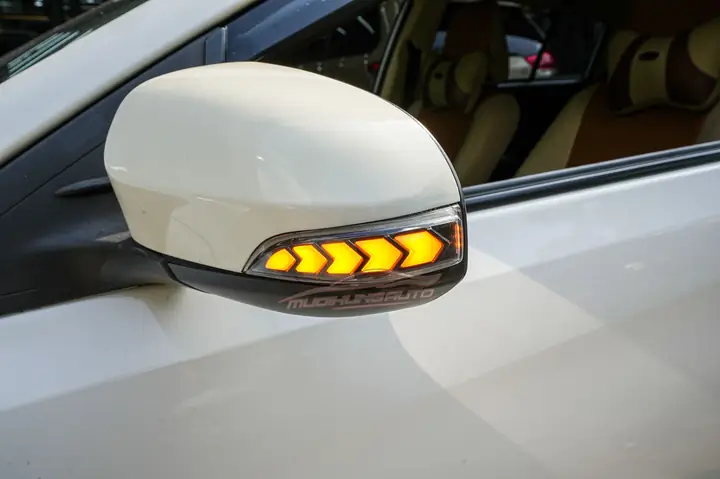 Nhan Độ Toyota Yaris 2015