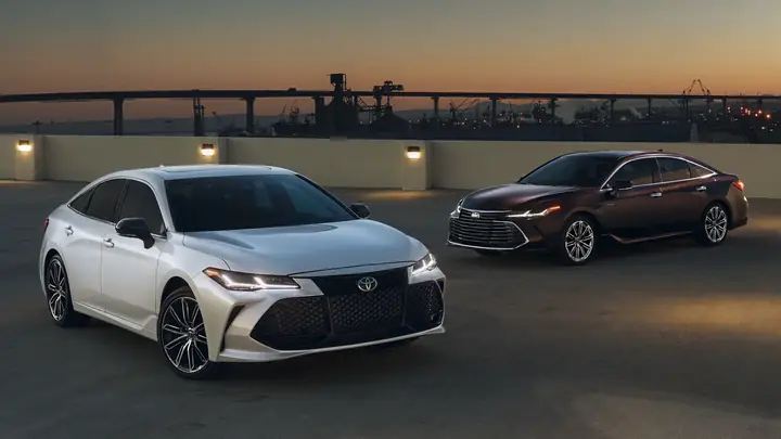 Nissan Maxima Vs Toyota Avalon