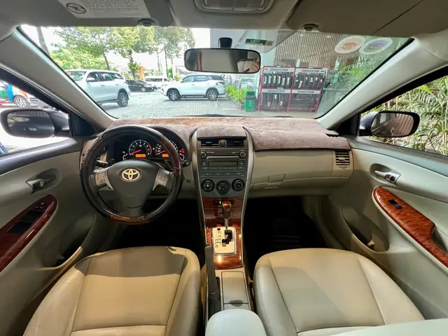 Nội Thất Toyota Avanza 2010