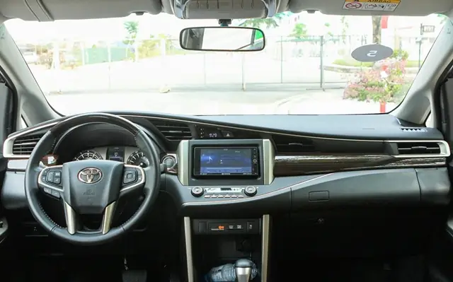 Nội Thất Toyota Innova 2017