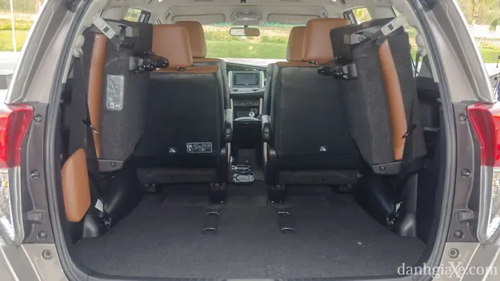 Nội Thất Toyota Innova 2019