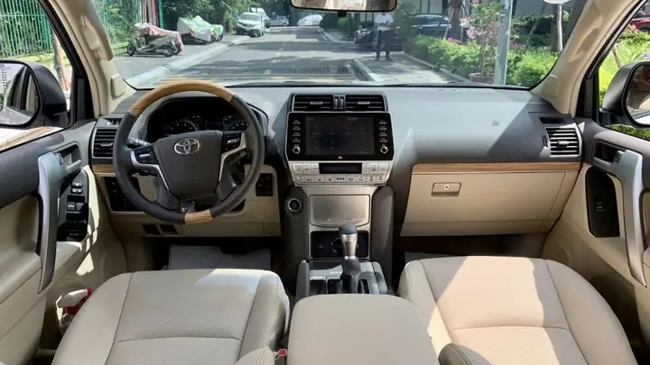 Nội Thất Toyota Prado 2015 Nội Thất Toyota Prado 2015