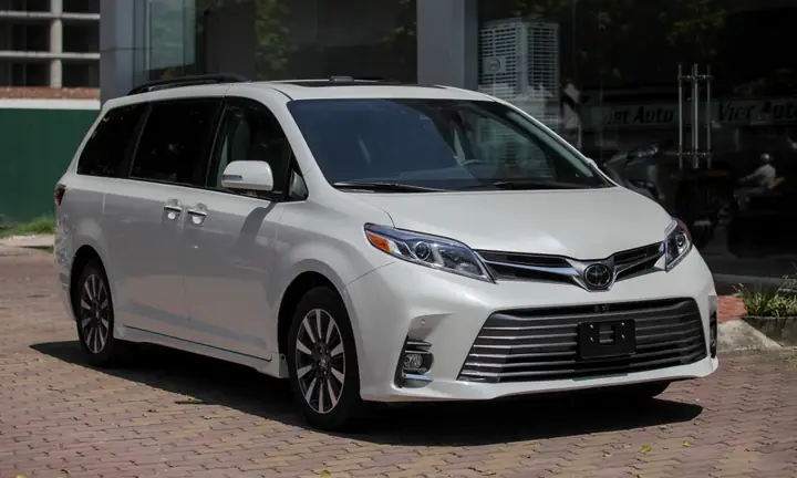 Noi That Toyota Sienna 2018