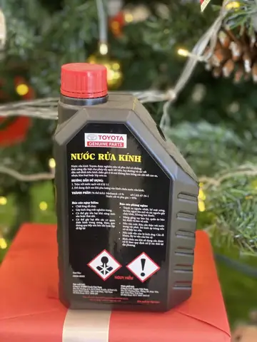 Nước Rửa Kính Toyota