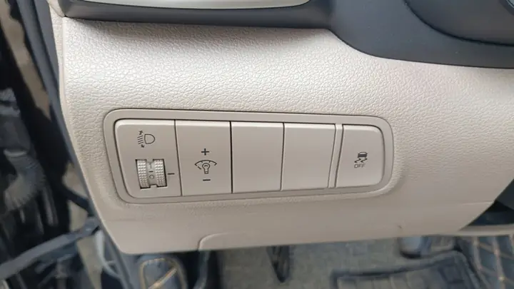 Nút Chờ Trên Xe Toyota Nút Chờ Trên Xe Toyota