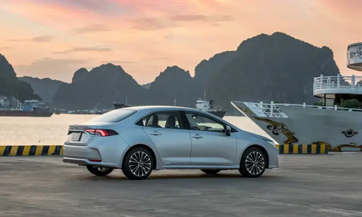 Phân Biệt Xe Toyota Altis