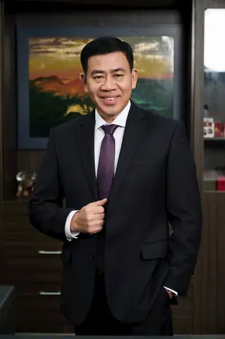 Phan Hồng Hải Toyota