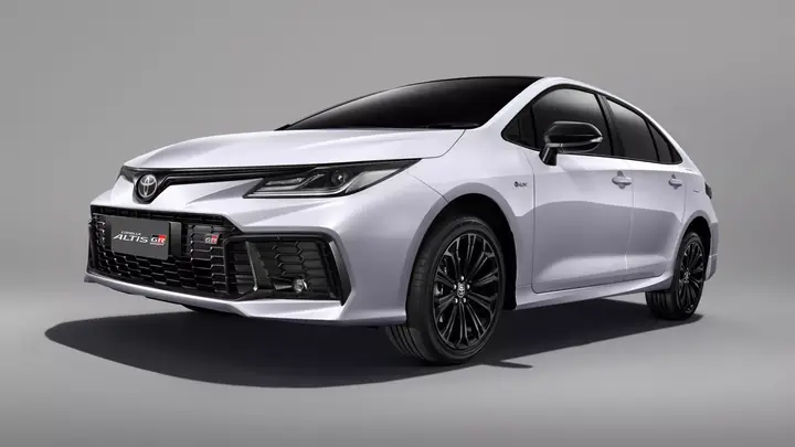 Phien Ban Toyota Corolla Altis