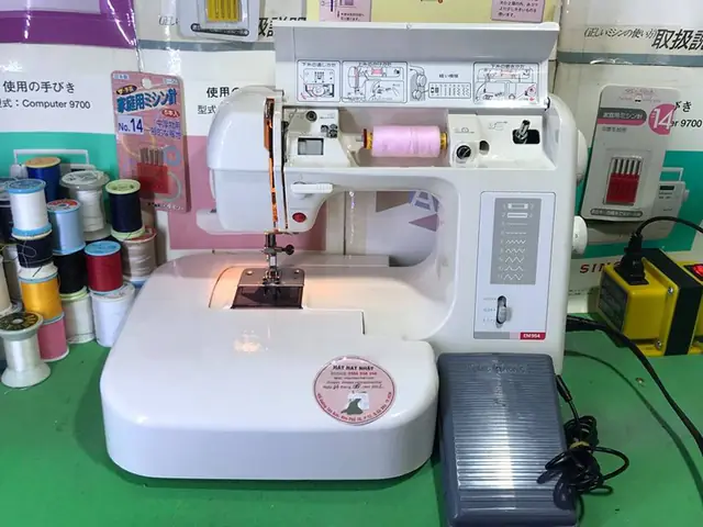 Sewing Machine Toyota Em 954