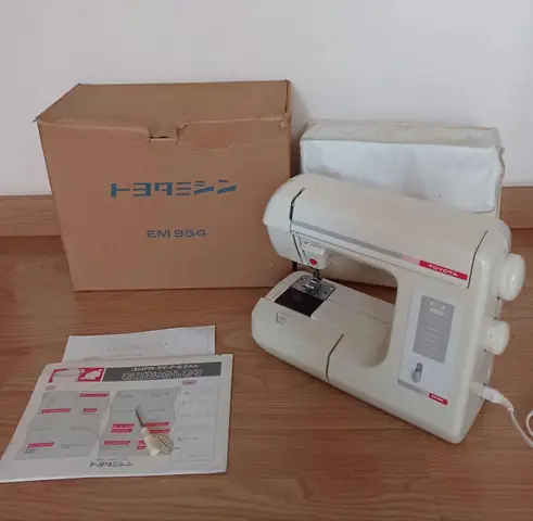 Sewing Machine Toyota Em 954