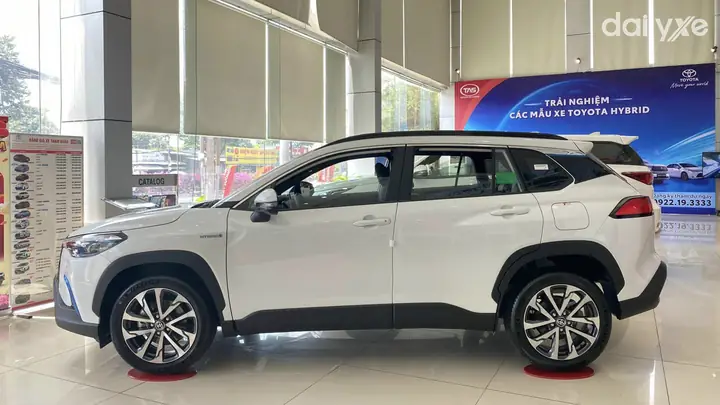 Showroom Oto Toyota Trường Chinh